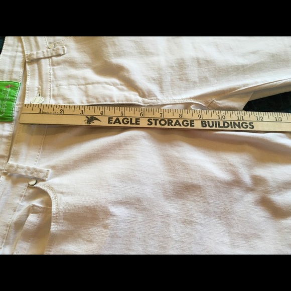 Pappagallo white ankle jeans w/scallops/embroidery at leg bottom.Sz 8. Exc.cond. - Picture 12 of 12